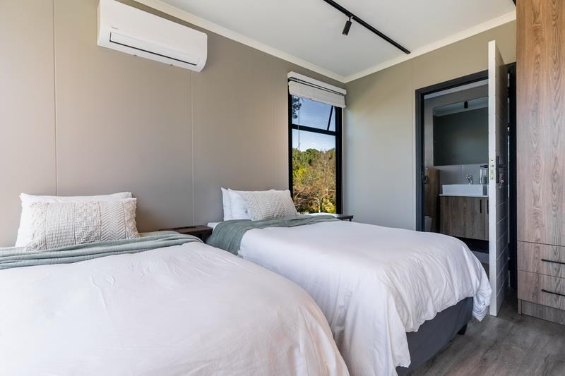 4 Bedroom Property for Sale in Constantia Western Cape